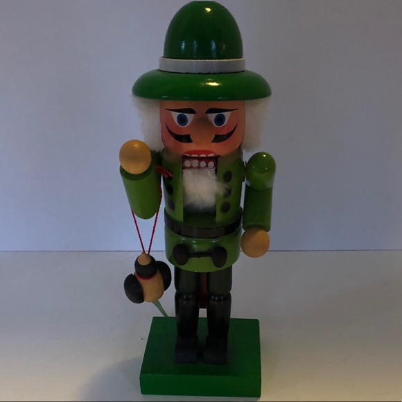 Nutcracker - Picture 2 of 6